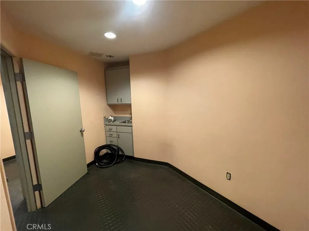 Corona Del Mar, California 92625, United States, ,Residential,Active,242120