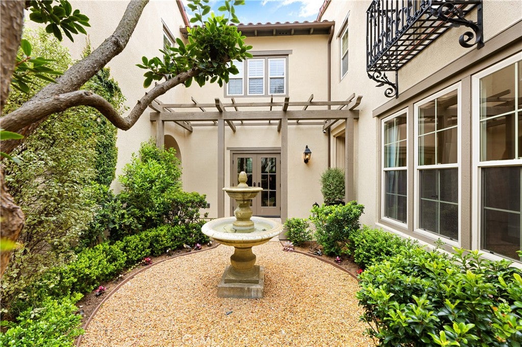 26 VIEW TERRACE, Irvine CA 92603 - Photo 10