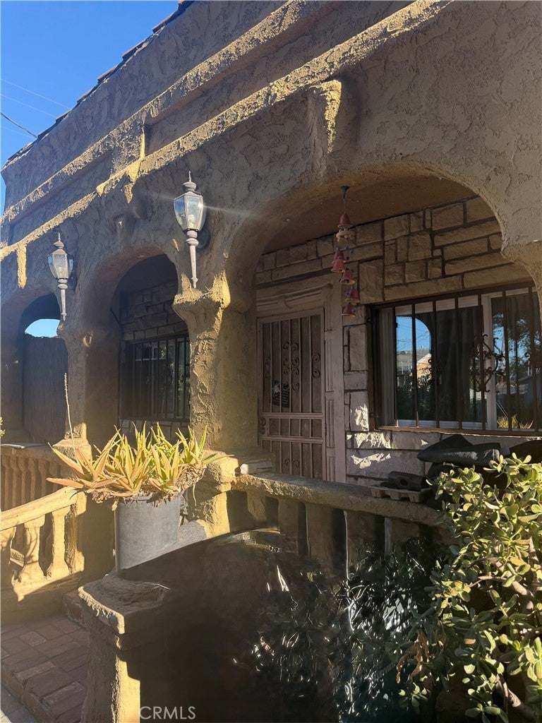 4310 Triggs
