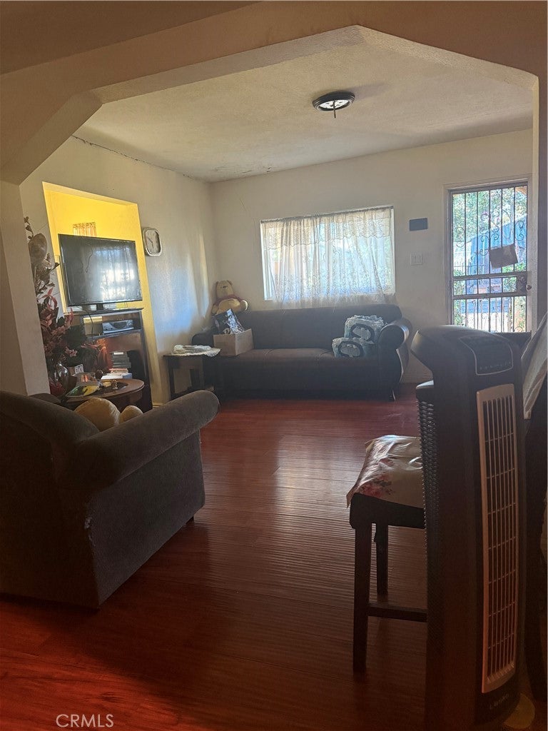 4310 Triggs
