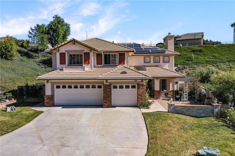 Photo of 29668 Mammoth Ln, Canyon Country, CA 91387 (MLS # SR25240325)