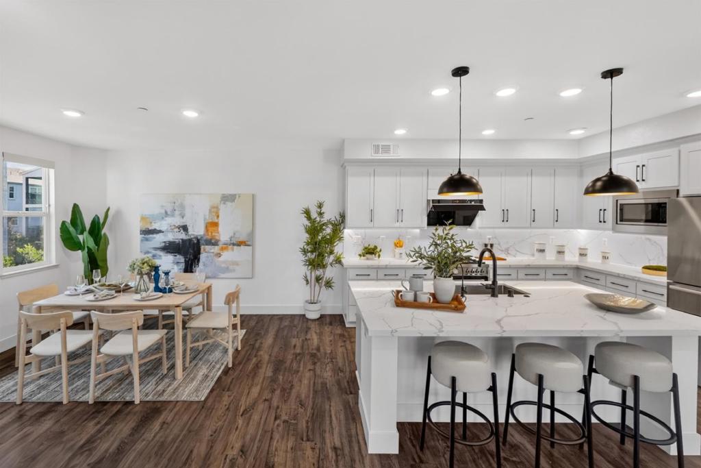652 Obsidian Drive