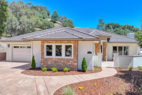 MLS: ML82050821