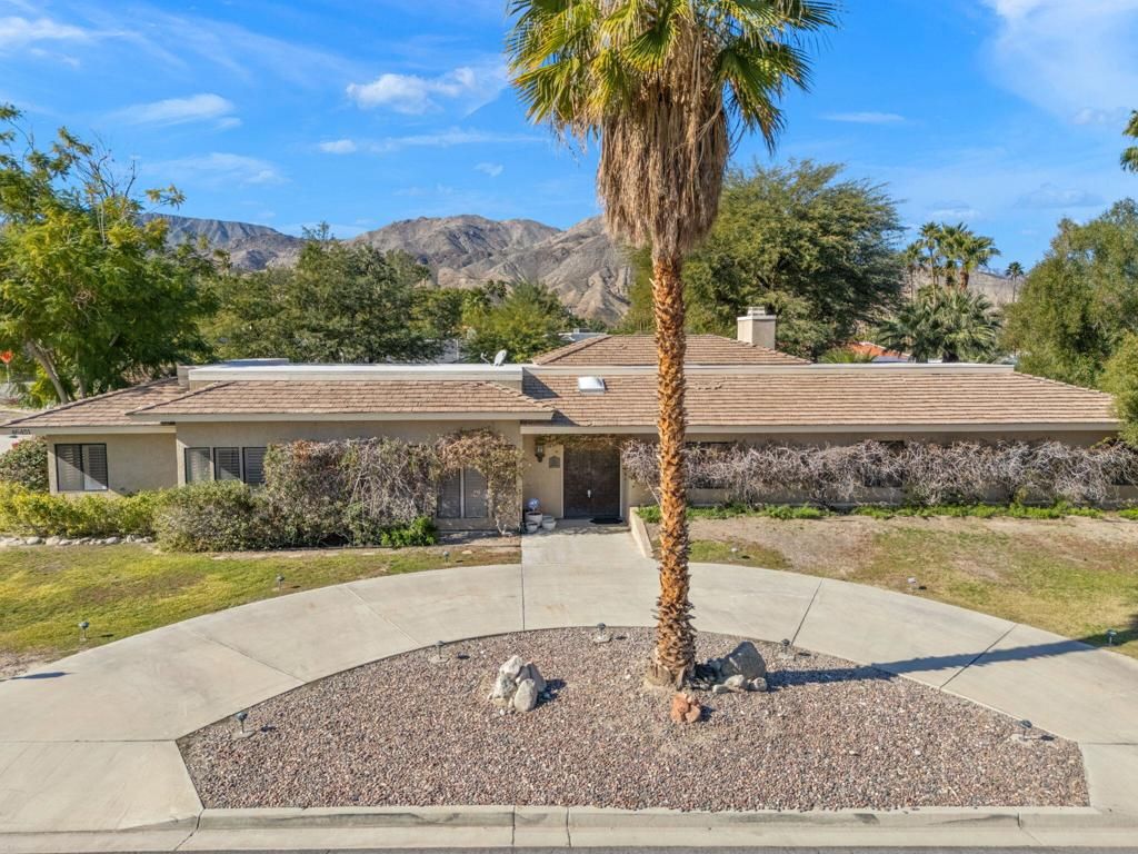 Photo of 46451 Goldenrod Lane, Palm Desert, CA 92260 (MLS # 219141848DA)