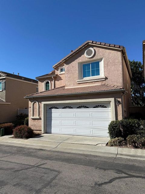 Photo of 588 Summerholly Dr Dr, San Marcos, CA 92078 (MLS # 260003442SD)