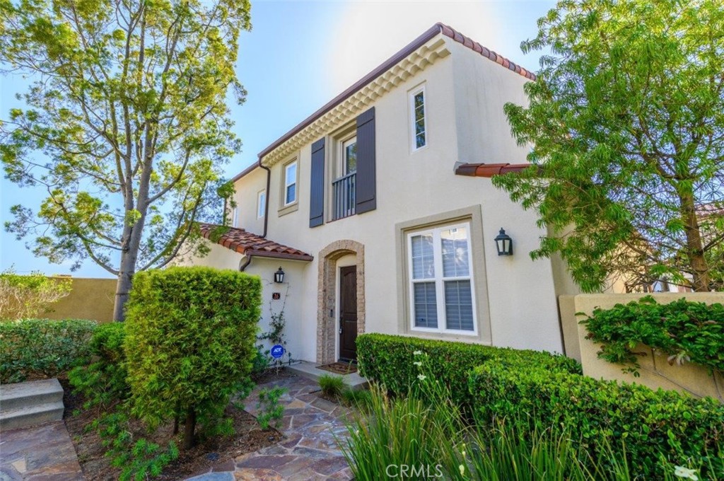 Sunset View, City Light View. this beautiful house located at a well-known gated community named "TURTLE RIDGE". very close to Newport Coast, Fashion Island, UCI, FWY 73, this house has remodeled 3 year ago, modern style, newer kitchen cabinet, counter top, new appliances, refrigerator included. new SPC flooring at first level. newer lighting, the newer individual bath tub modern shower in master bathroom, electronic window cover. the walking closet with high-end organizer at master bedroom, and much more.
there is one open den at first level good for office or formal dinning room, all three bedroom upper level. two car attached garage with built-in cabinet in the garage. the large low maintain back yard and side yard away from neighbor very private and enjoy no obstruction view.