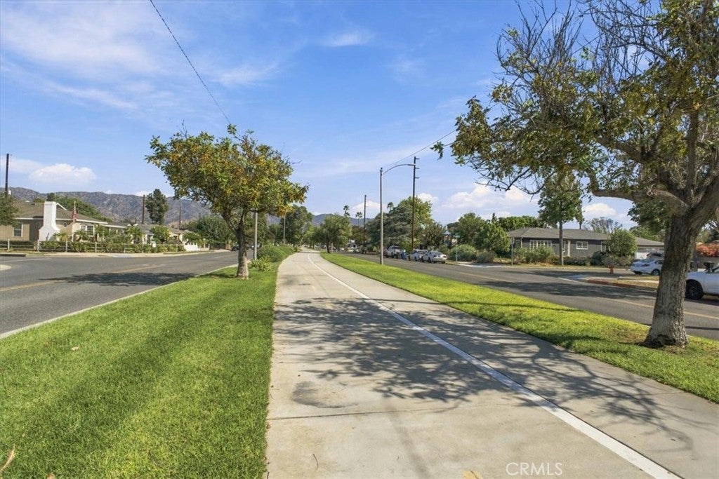 1106 N Florence
