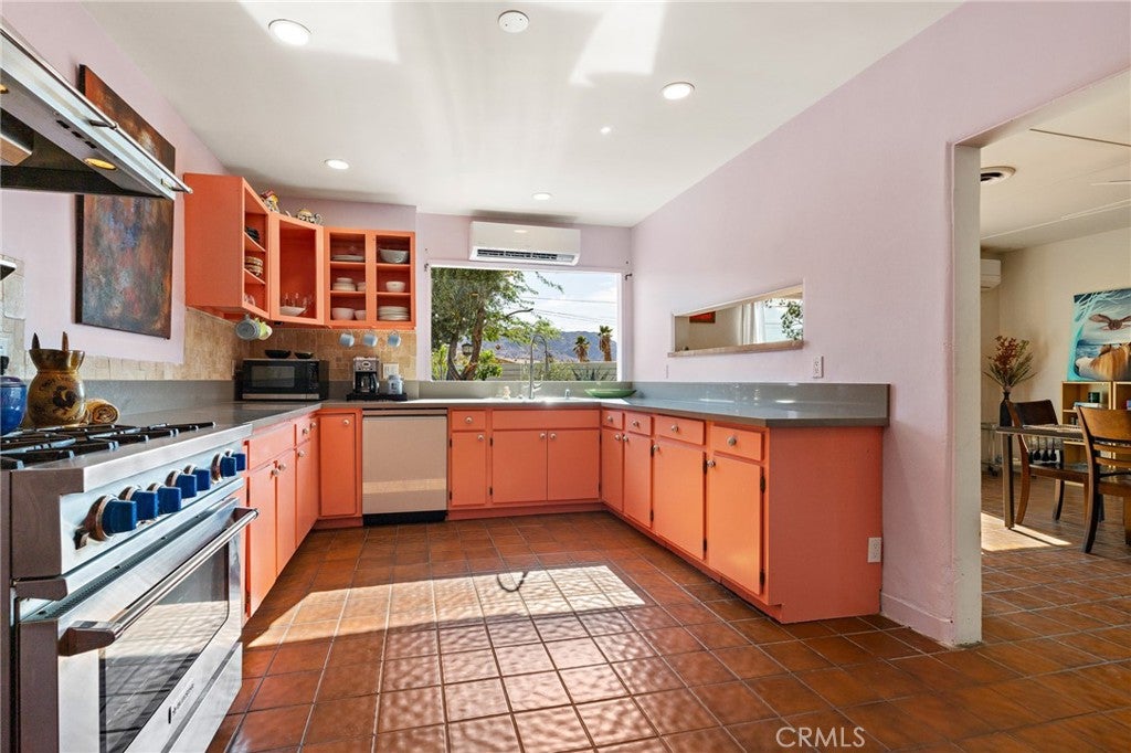 6766 Mesquite Drive