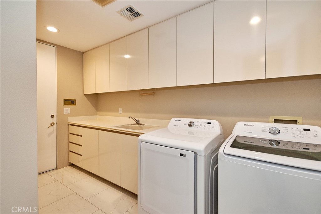 Desert Horizons C.C. (32505) - Residential