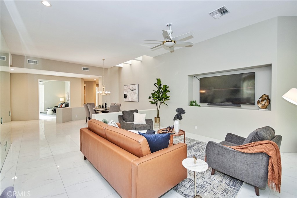 Desert Horizons C.C. (32505) - Residential