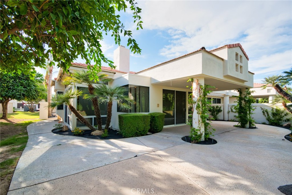 Desert Horizons C.C. (32505) - Residential