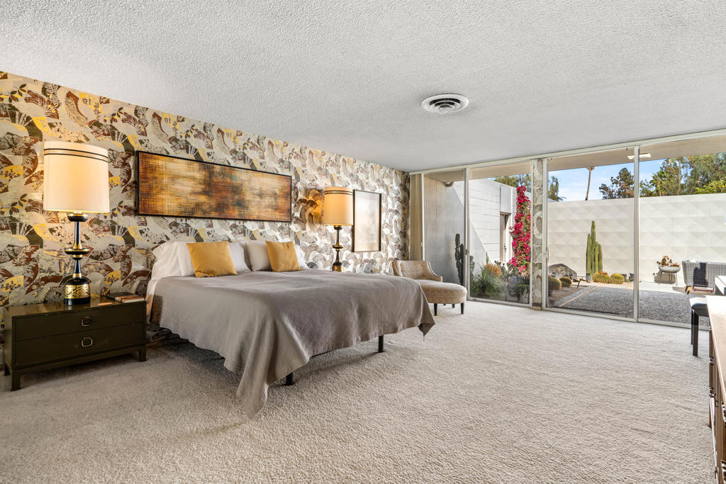 Sandpiper Palm Deser - Residential