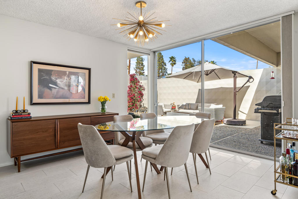 Sandpiper Palm Deser - Residential
