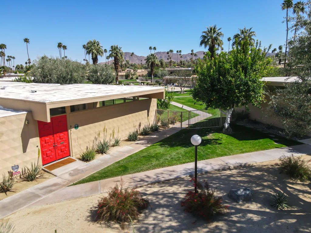 Sandpiper Palm Deser - Residential