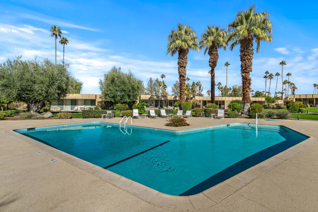 Sandpiper Palm Deser - Residential