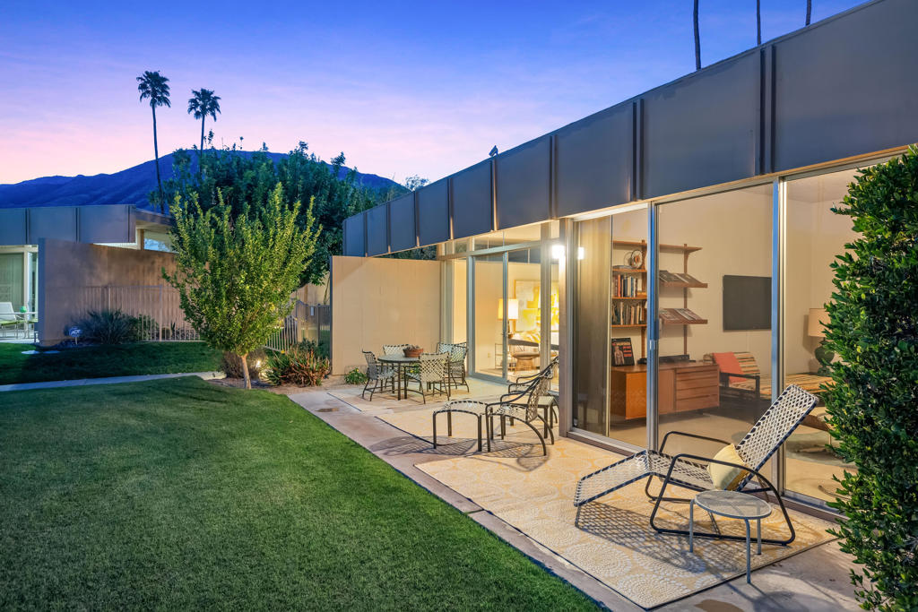 Sandpiper Palm Deser - Residential