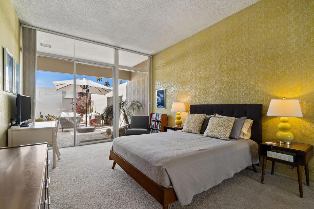Sandpiper Palm Deser - Residential