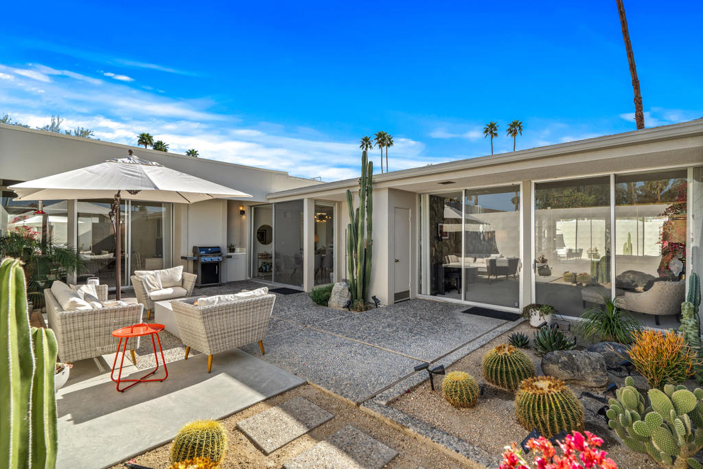 Sandpiper Palm Deser - Residential