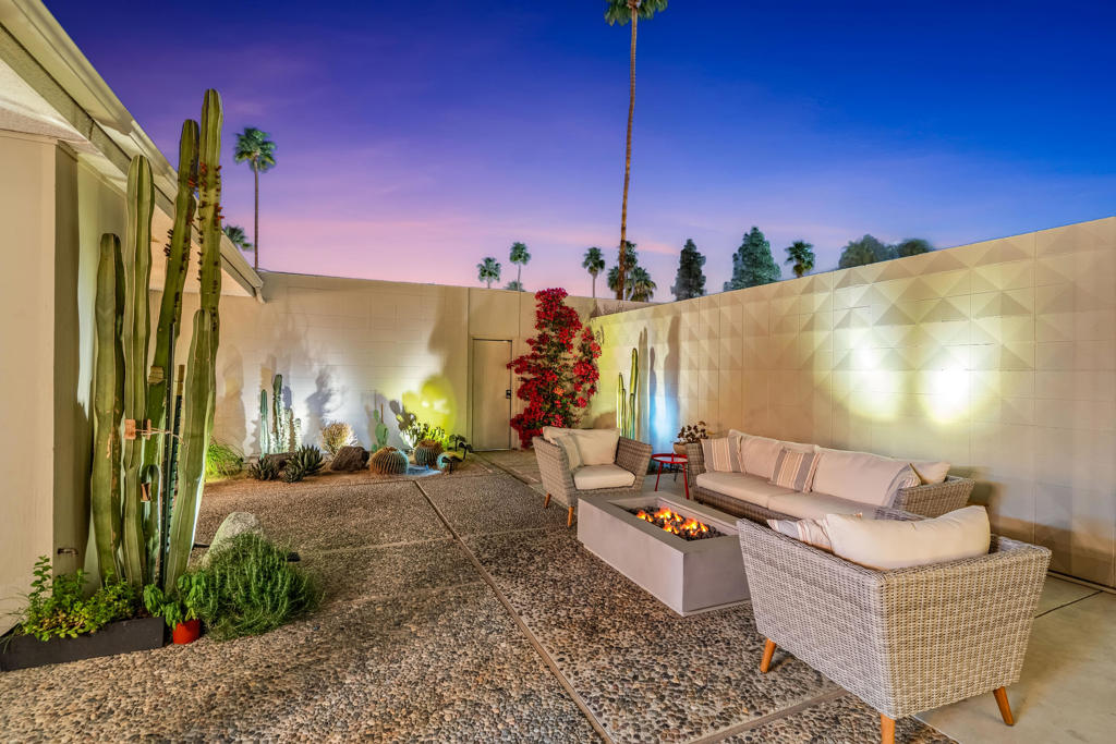 Sandpiper Palm Deser - Residential