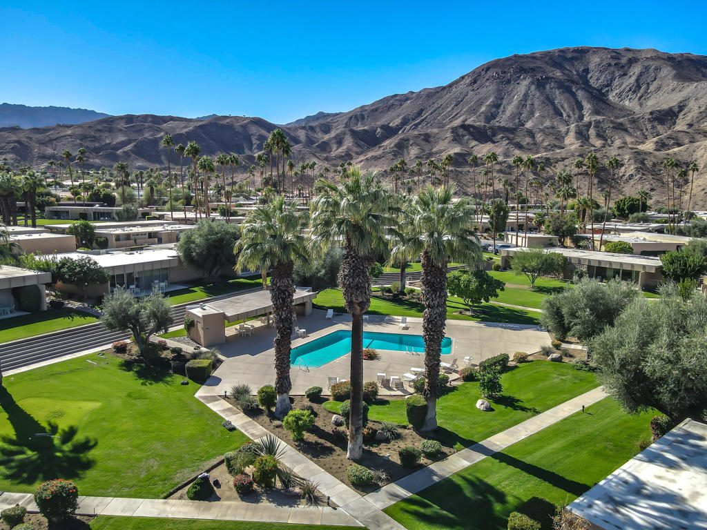 Sandpiper Palm Deser - Residential