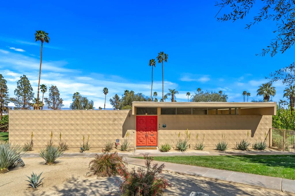 Photo of 72507 El Paseo #901, Palm Desert, CA 92260 (MLS # 219136920PS)