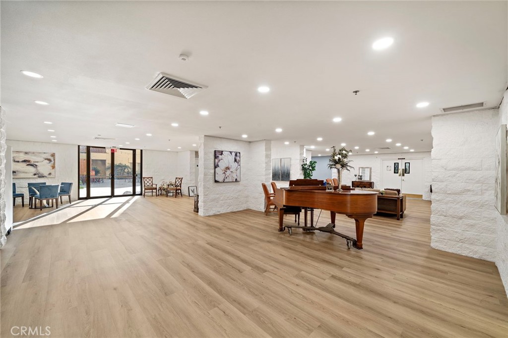 Leisure World (LW) - Residential Lease