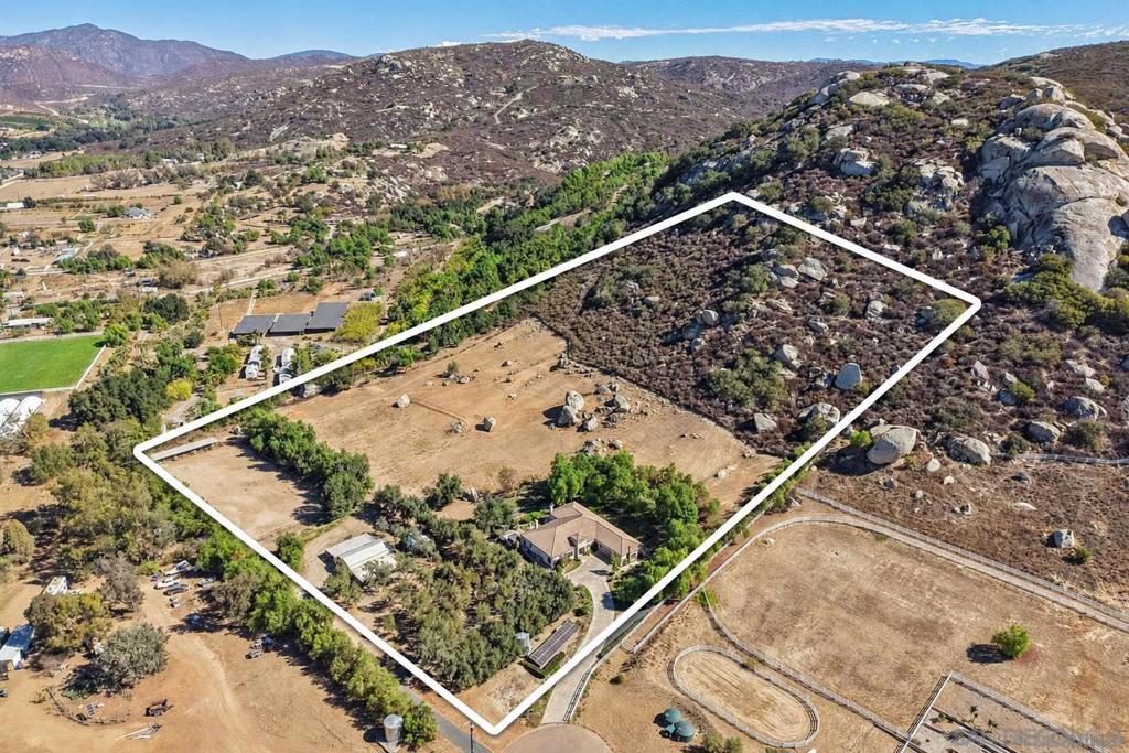 1485 Santa Fe Hills