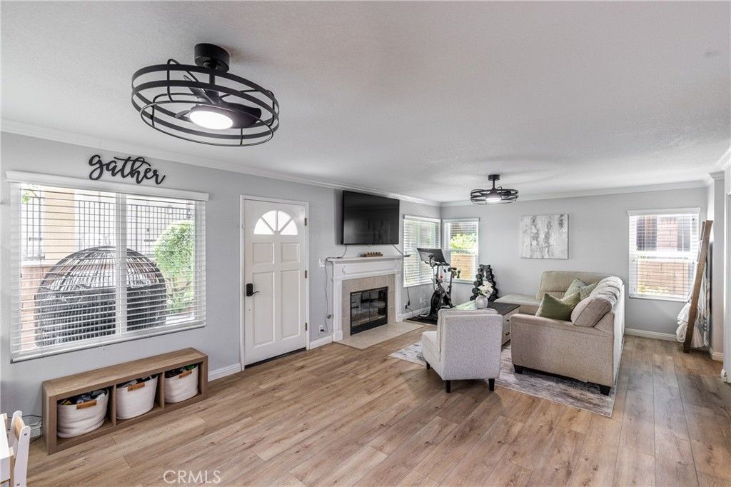 Photo of 22701 Copper Hill Dr #33, Saugus, CA 91350 (MLS # CV26082462)