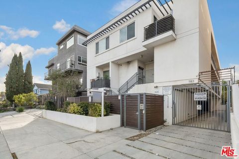 Photo of 1183 CRENSHAW Boulevard #202, Los Angeles, CA 90019 (MLS # 25618847)
