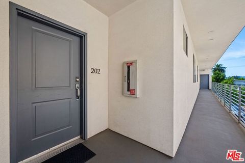 Tiny photo for 1183 CRENSHAW Boulevard #202, Los Angeles, CA 90019 (MLS # 25618847)