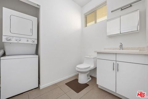 Tiny photo for 1183 CRENSHAW Boulevard #202, Los Angeles, CA 90019 (MLS # 25618847)