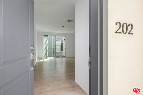 Tiny photo for 1183 CRENSHAW Boulevard #202, Los Angeles, CA 90019 (MLS # 25618847)