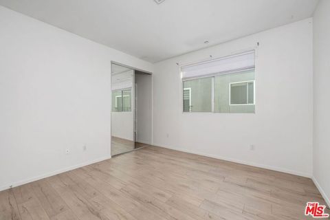 Tiny photo for 1183 CRENSHAW Boulevard #202, Los Angeles, CA 90019 (MLS # 25618847)