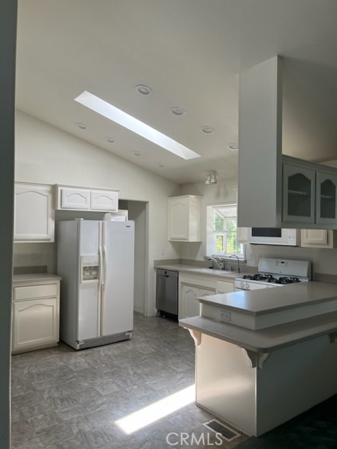 14851 Jeffrey Road 352
