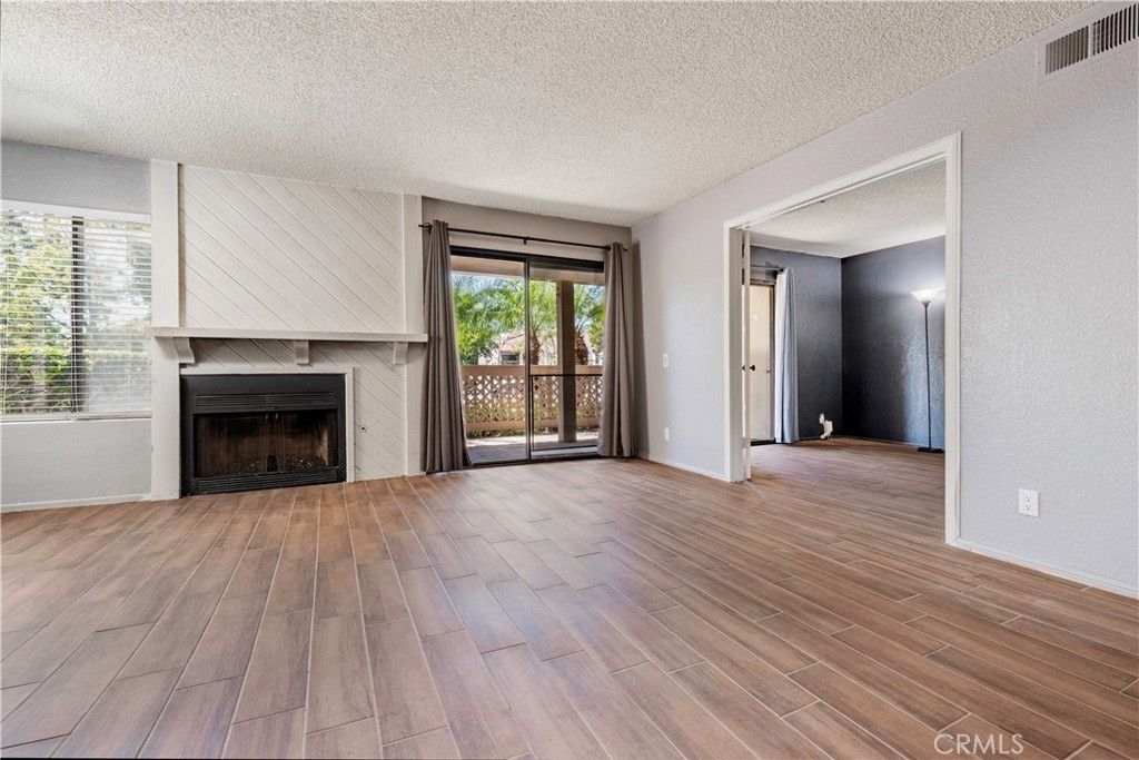 Photo of 16581 Grunion Ln #107, Huntington Beach, CA 92649 (MLS # OC26092066)