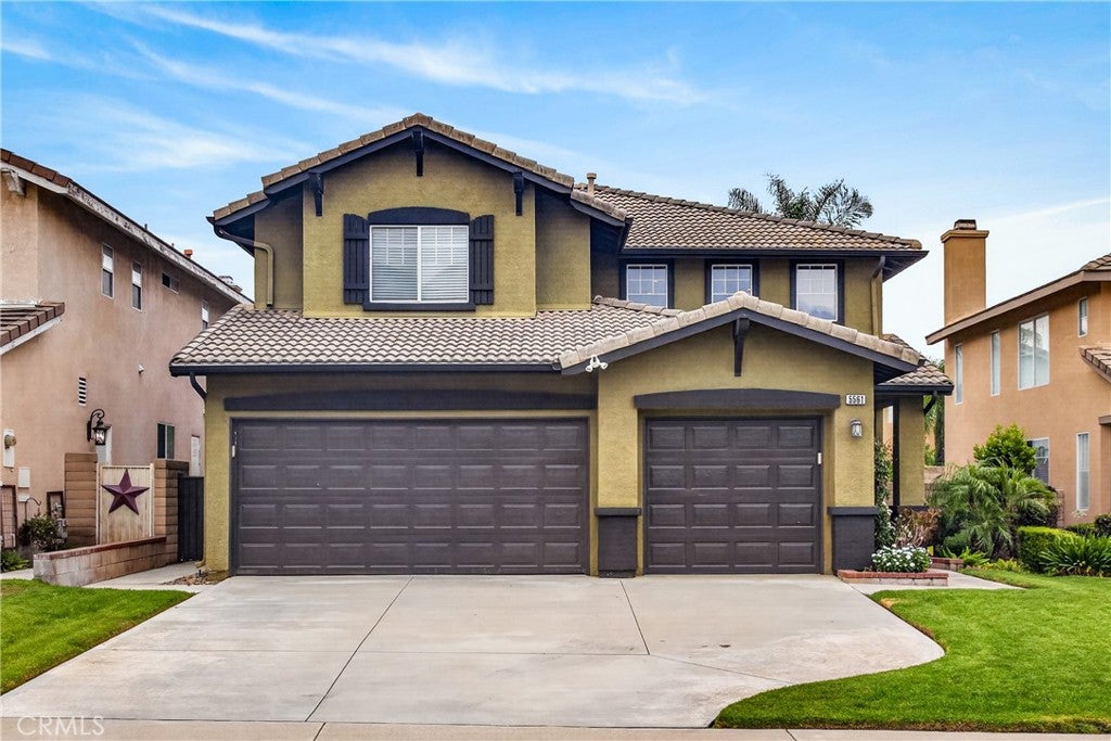 5561 Hunt Club Drive