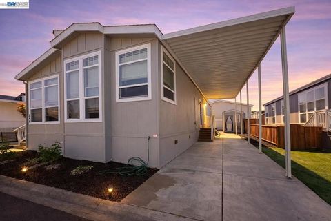 Photo of 1225 Vienna Dr, Sunnyvale, CA 94089 (MLS # 41133332)