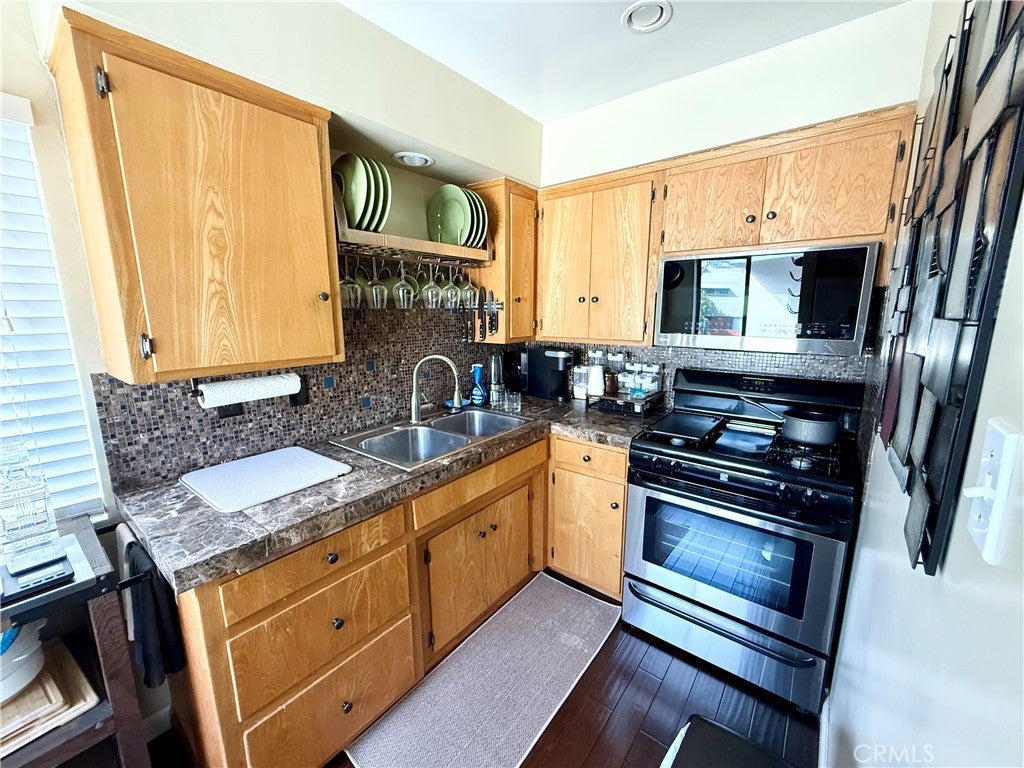 813 Bayview