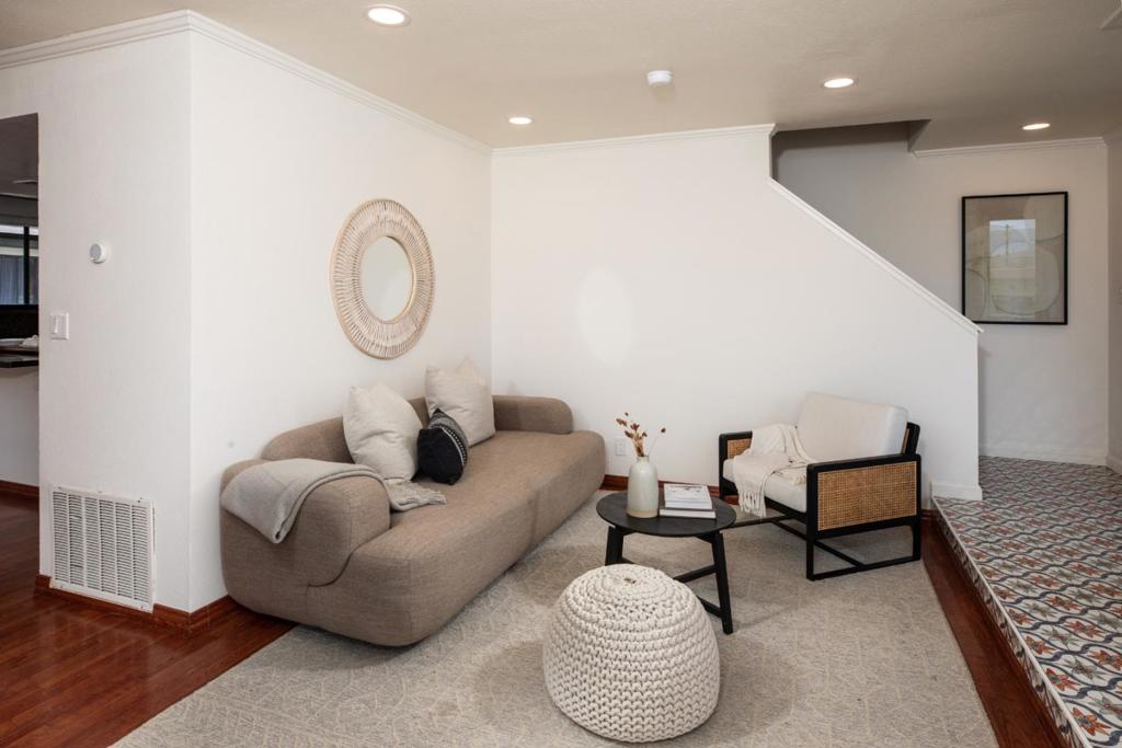 2211 Fazeli Court