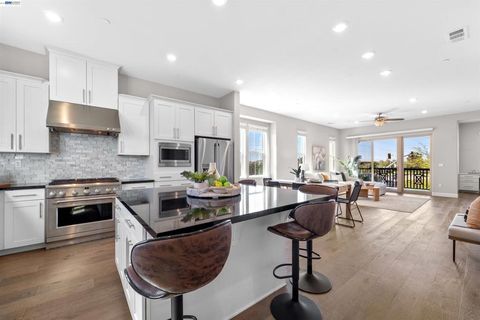 Photo of 1597 1597 Hidden Creek Ln Ln, Milpitas, CA 95035 (MLS # 41126612)