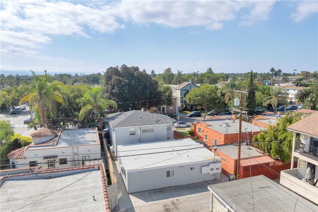 Wrigley Area (WR) - Residential Income