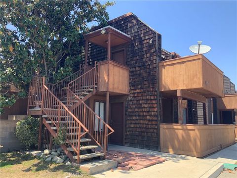 9020 Newport Avenue 17 Fontana CA 92335