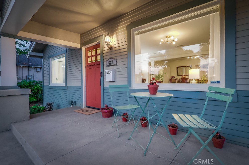 624 Termino Avenue