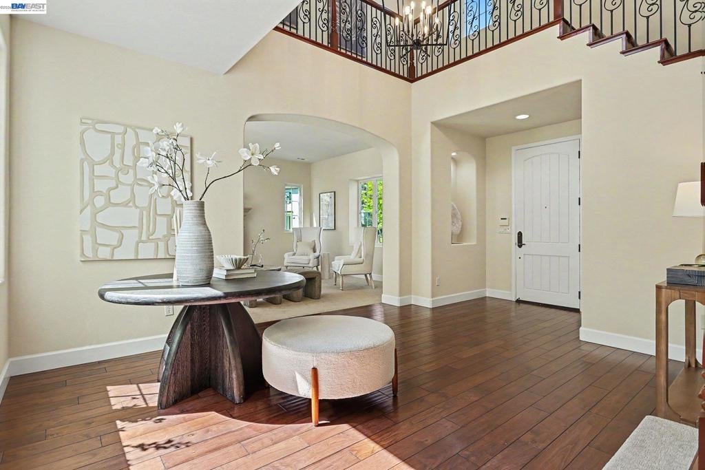 800 GRIFFON CT