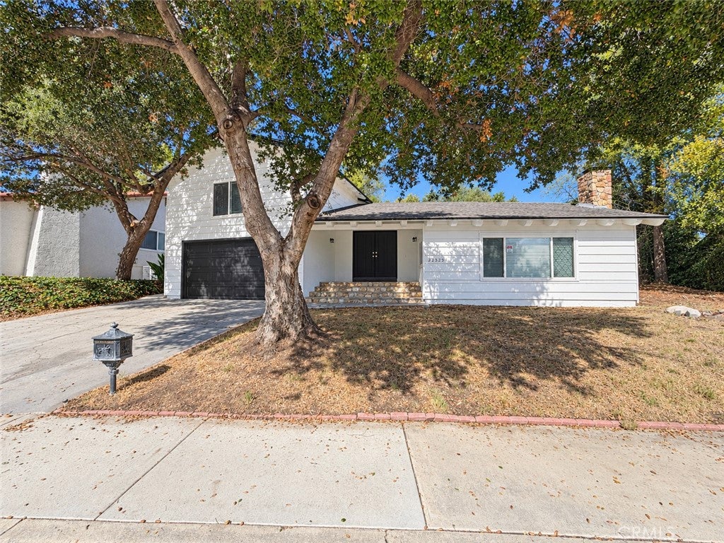23525 Arlen Drive