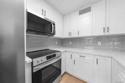 Photo of 1030 Robinson Ave Ave #205, San Diego, CA 92103 (MLS # 260004525SD)