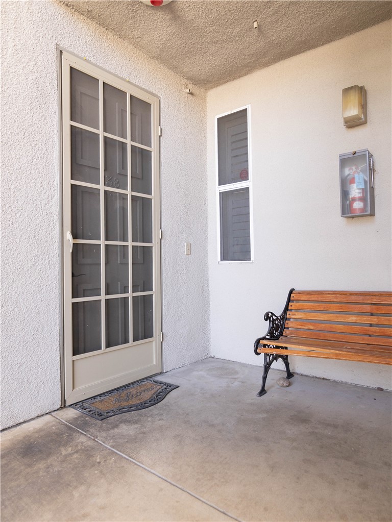 2823 W Ave K-12