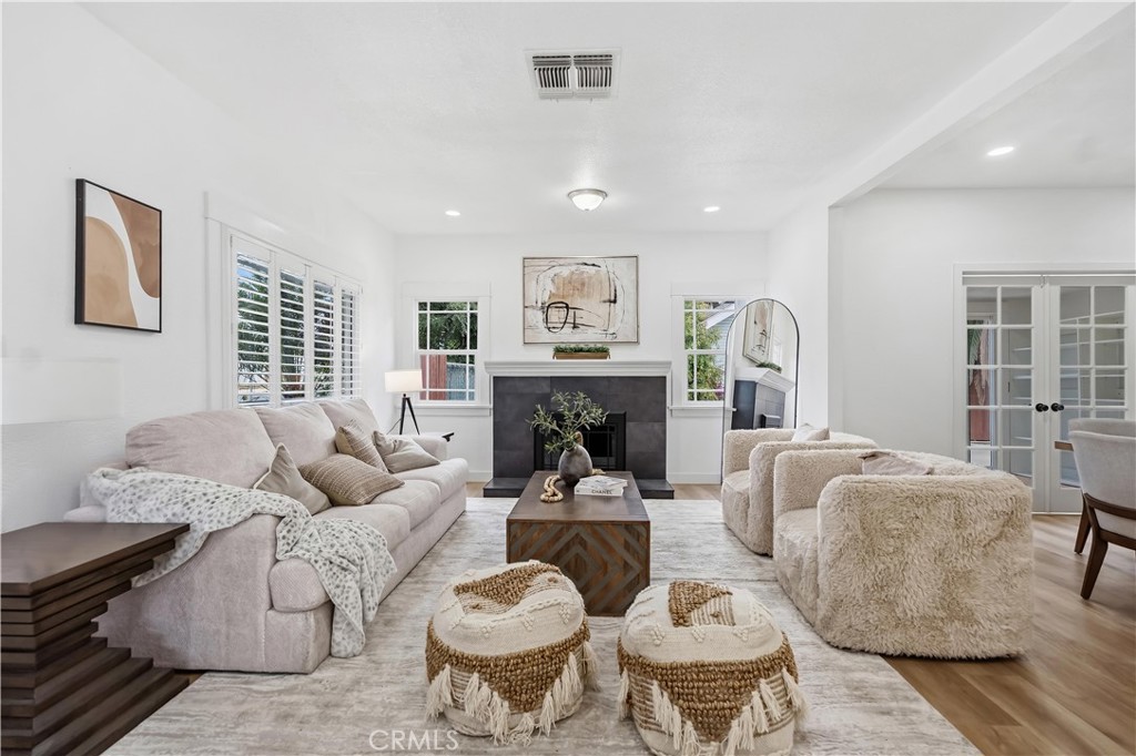 332 Chester Place