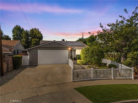 Photo of 17955 Archwood, Reseda, CA 91335 (MLS # SR26090612)