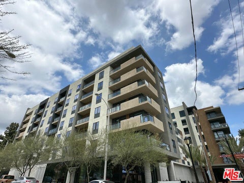 Photo of 127 W Pomona Avenue #623, Monrovia, CA 91016 (MLS # 26838705)